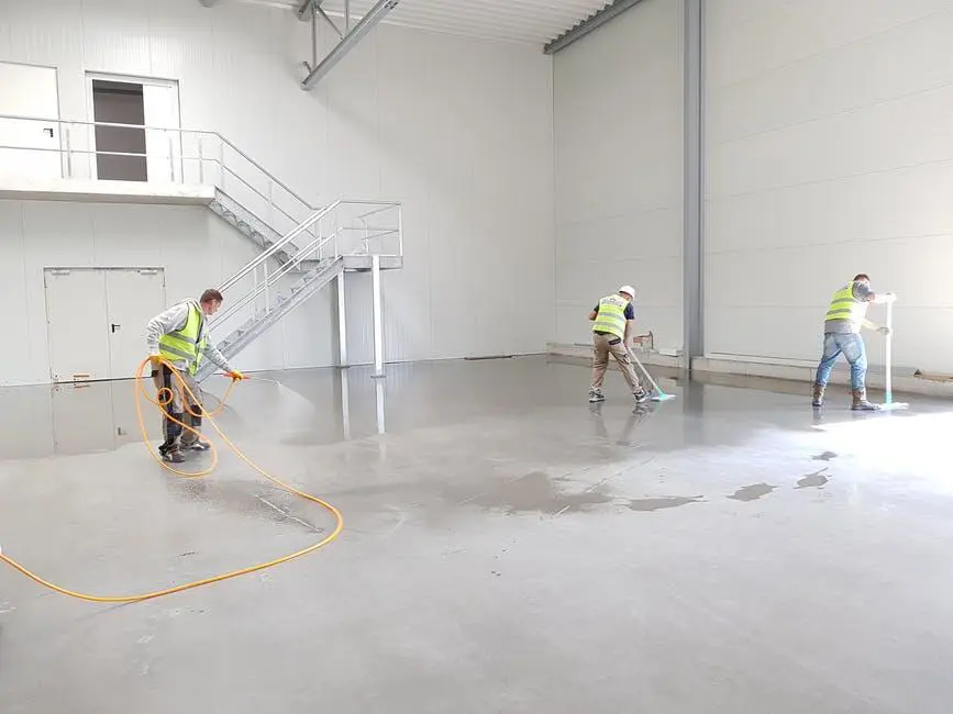 Concrete Coatings for Garage Floors: 7 Creative Ideas in Tampa