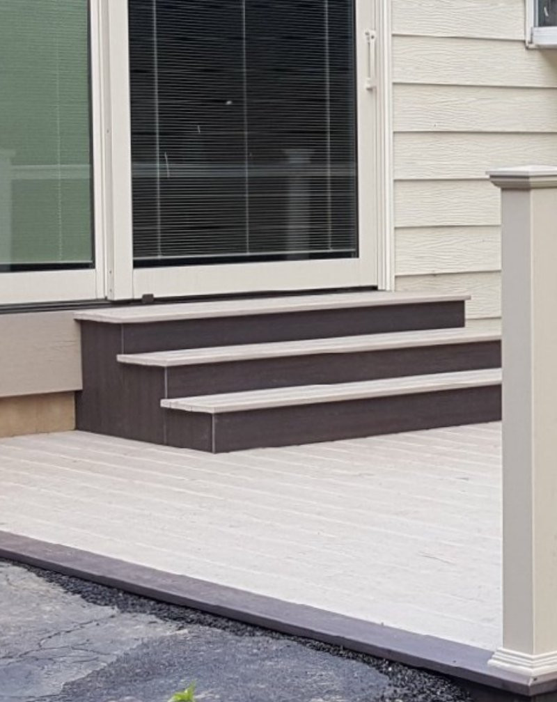 Patio Style Decks photo 5 — The Vinyl Outlet