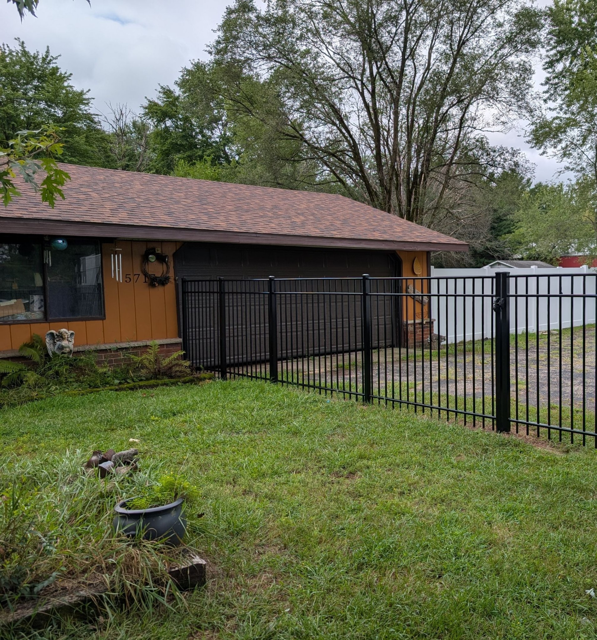 Metal Fence photo 2 — The Vinyl Outlet