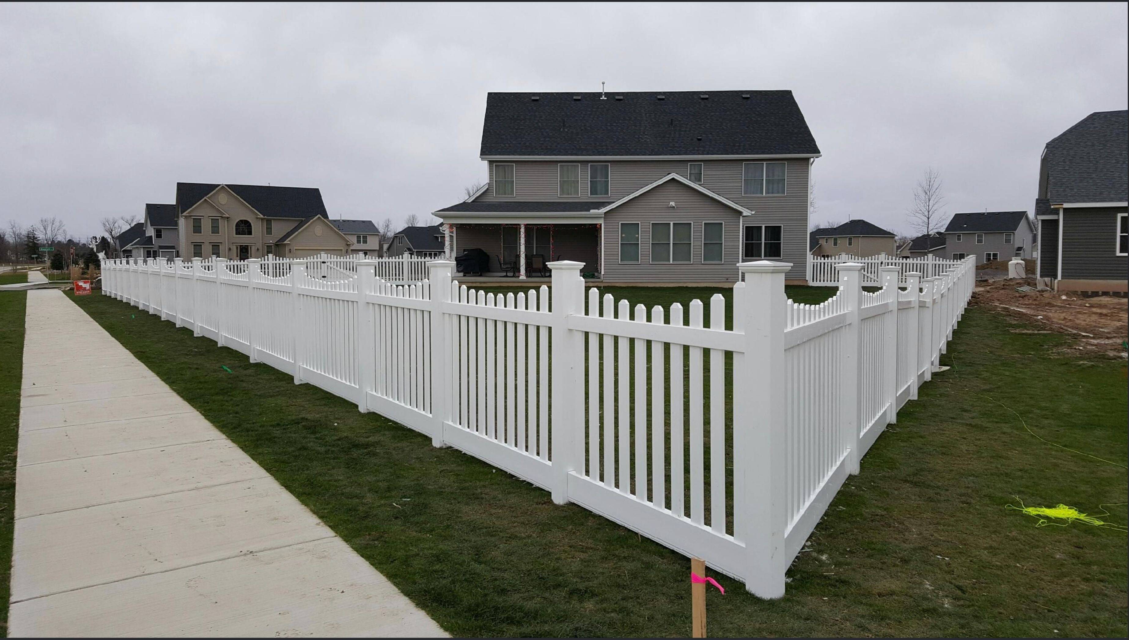 Picket Fencing photo 8 — The Vinyl Outlet