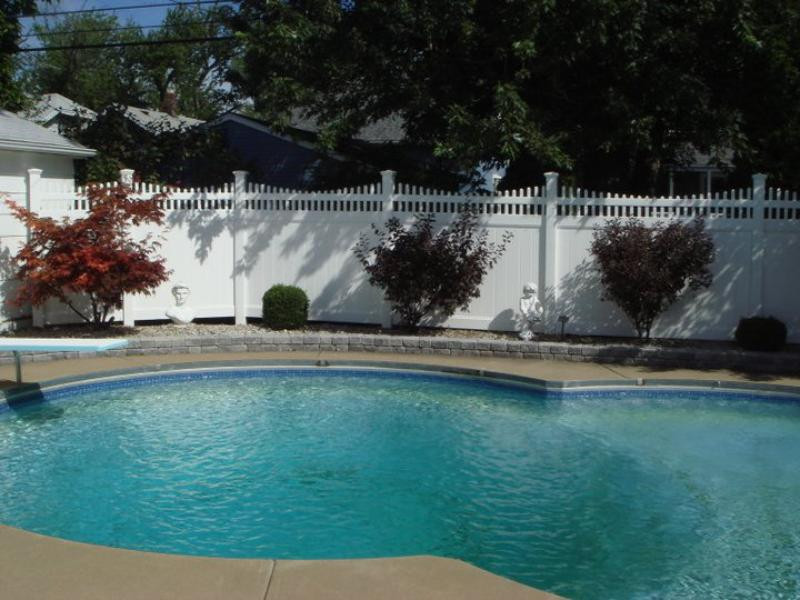 Pool Fences photo 3 — The Vinyl Outlet