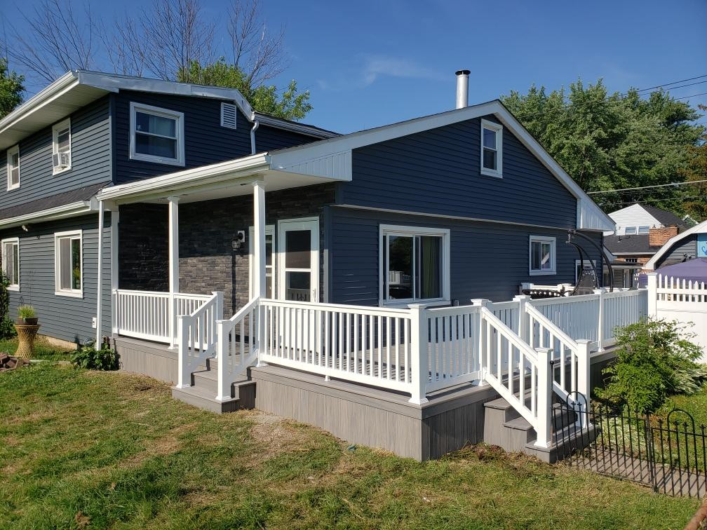 Wrap Around Porches photo 4 — The Vinyl Outlet