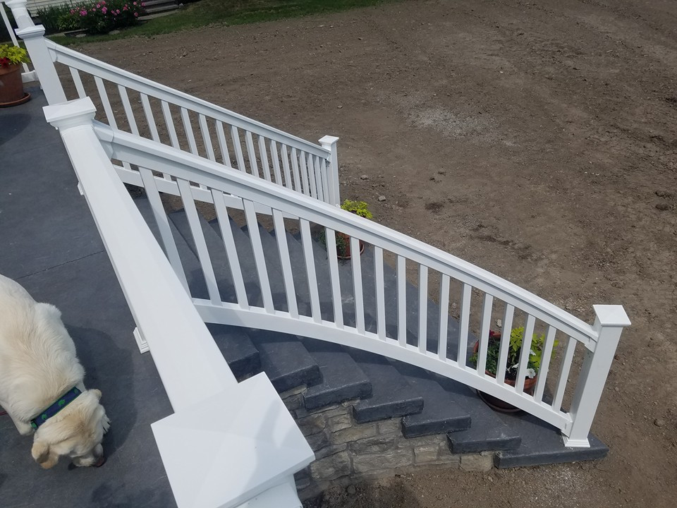 Deck Railings photo 11 — The Vinyl Outlet