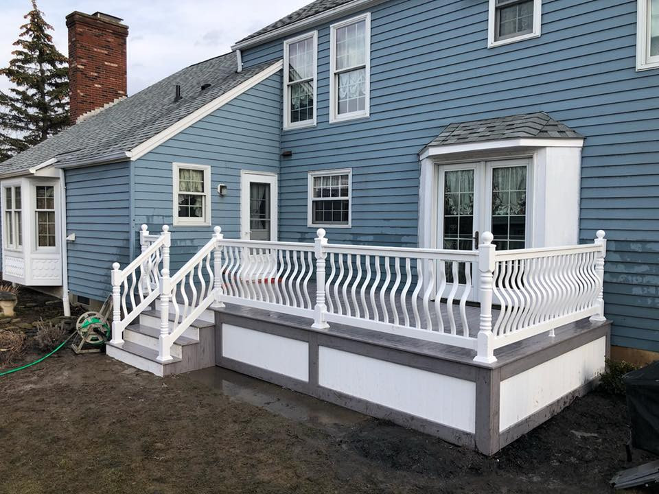 Deck Railings photo 8 — The Vinyl Outlet
