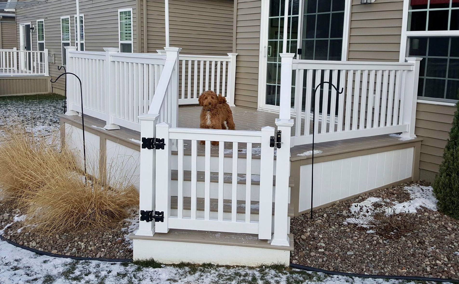 Deck Railings photo 7 — The Vinyl Outlet