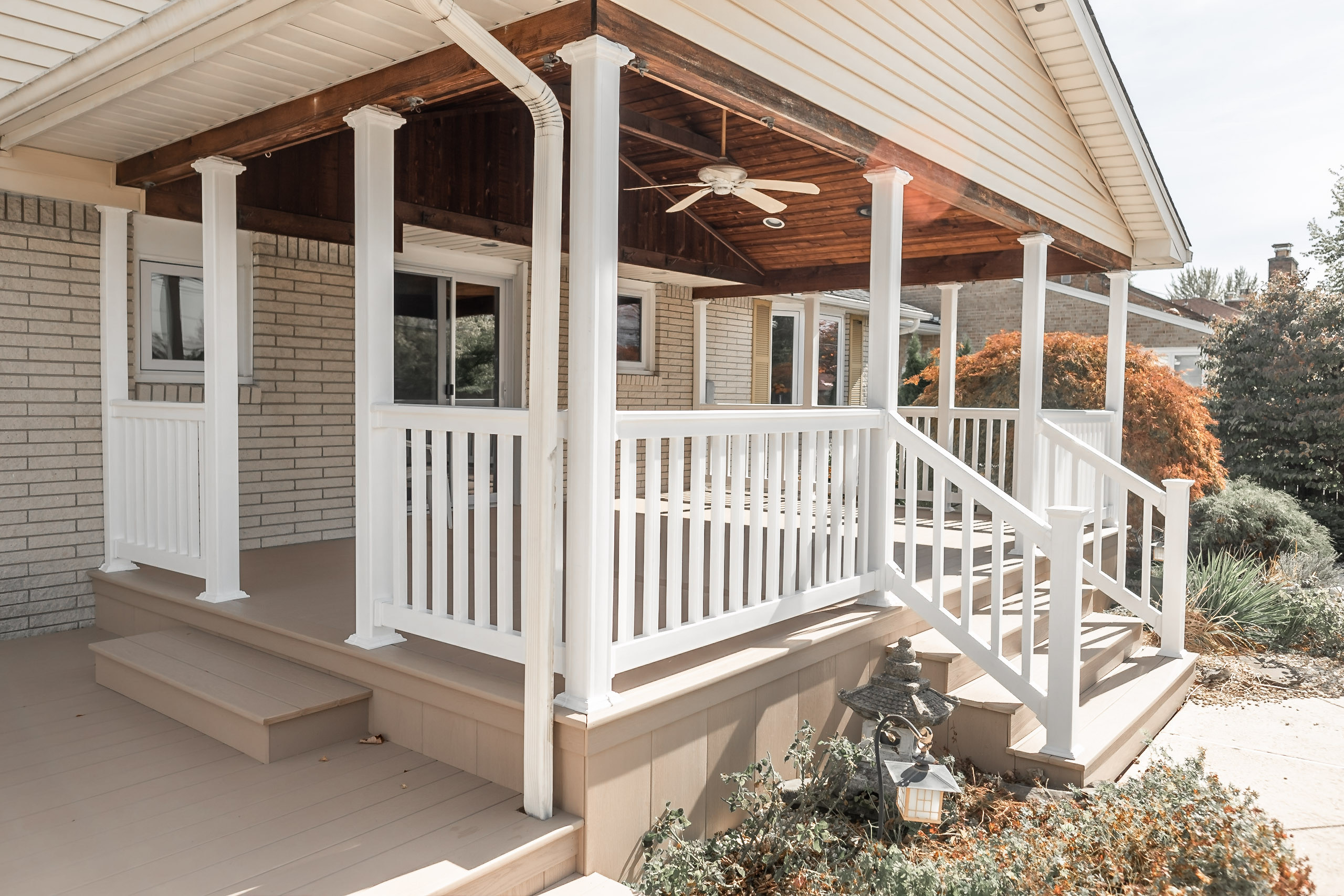 Deck Railings photo 2 — The Vinyl Outlet