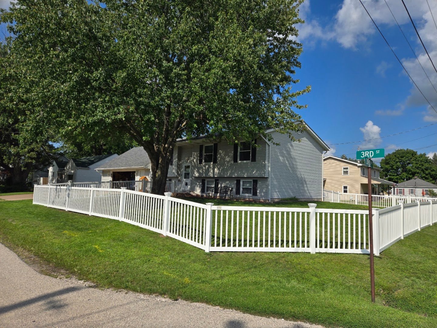 Backyard Vinyl fence project