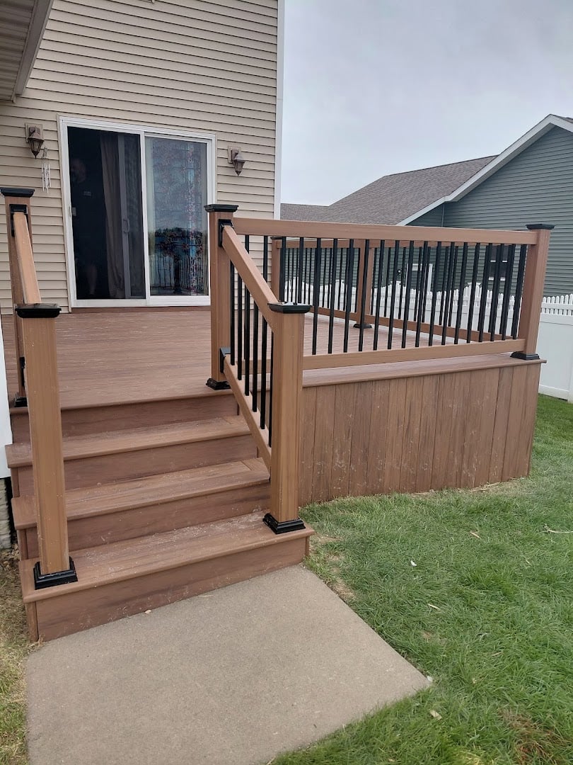 Backyard Vinyl railing project