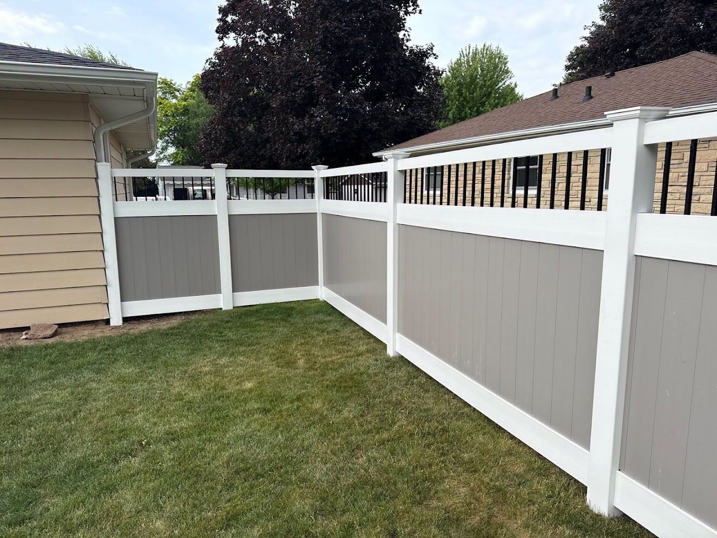 Fence and deck project in Aledo, IL