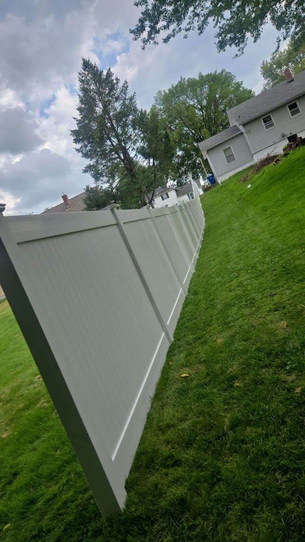 Backyard Vinyl fence project