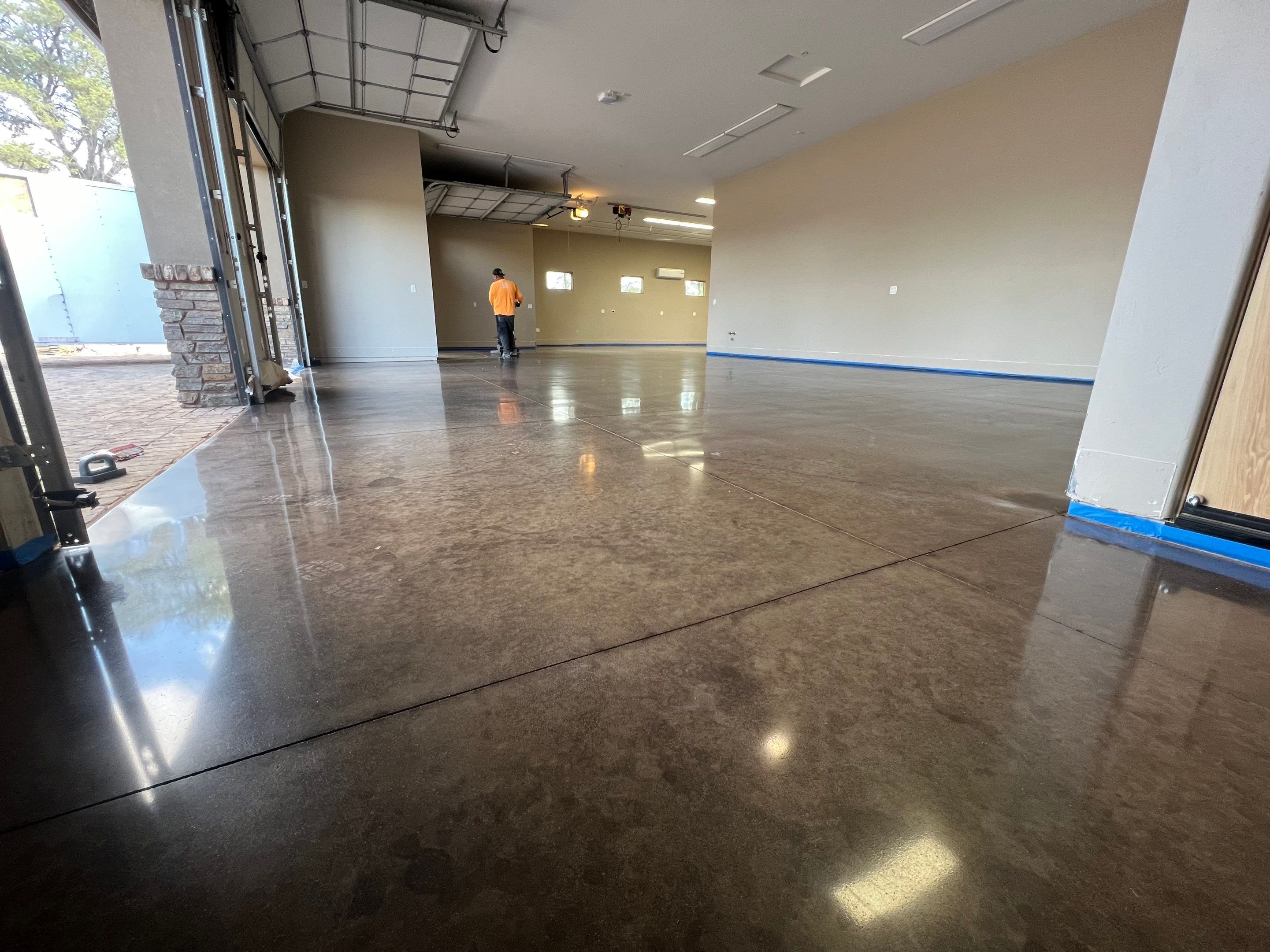 Polished concrete floor by Cardinal Concrete Coatings