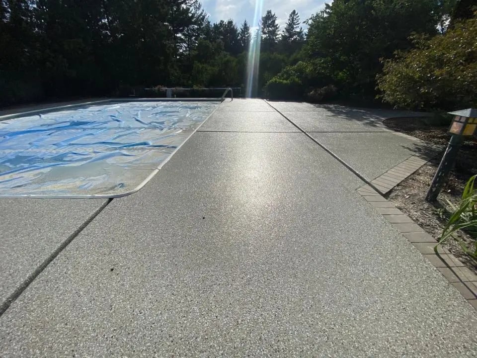Is It Better to Stain or Paint a Pool Deck?