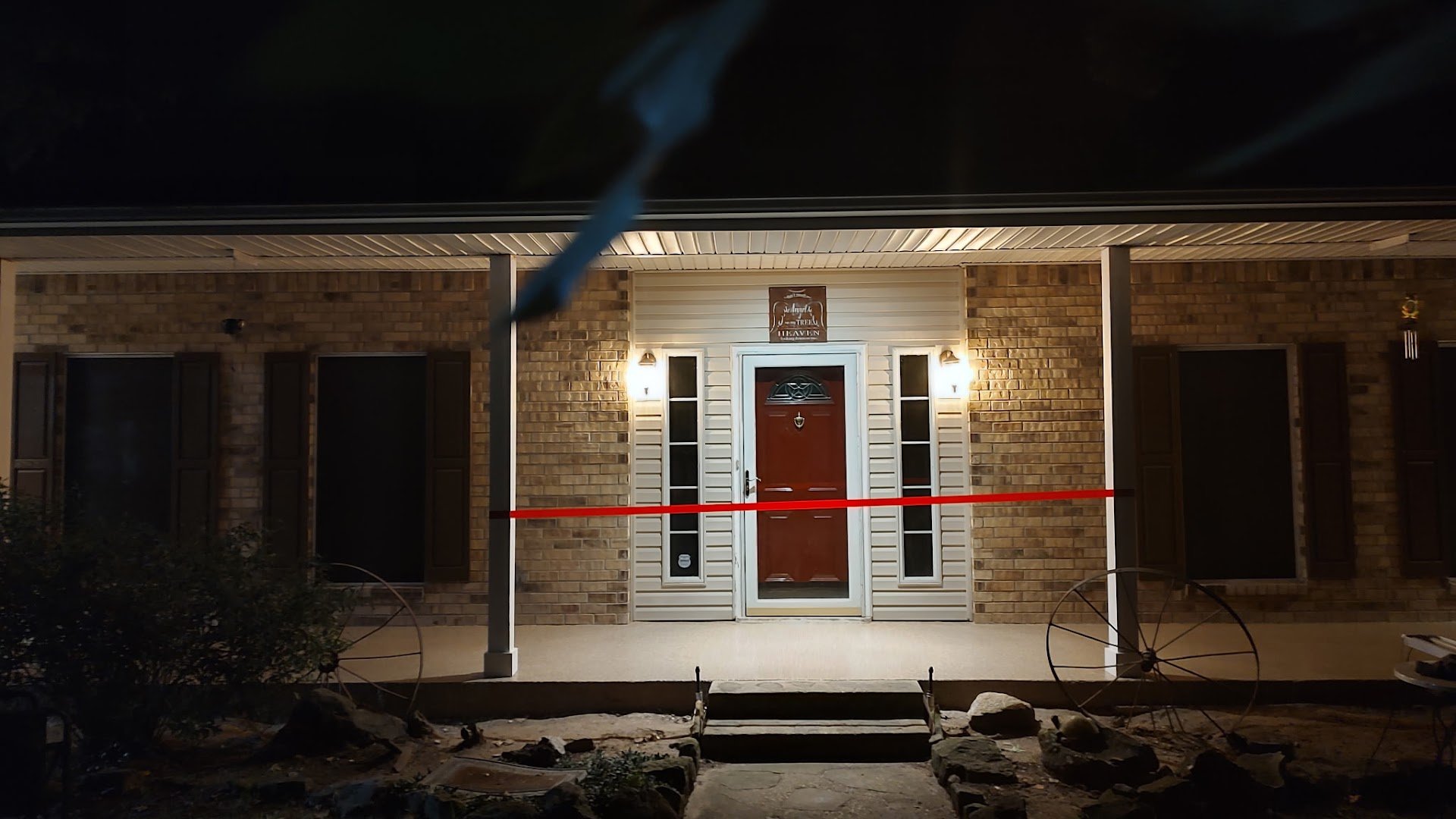 Deluxe Garages installation photo