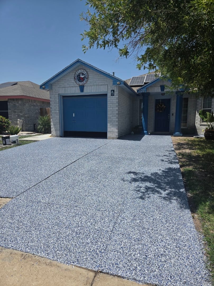 Deluxe Garages installation photo