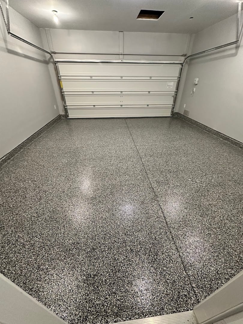 Deluxe Garages installation photo