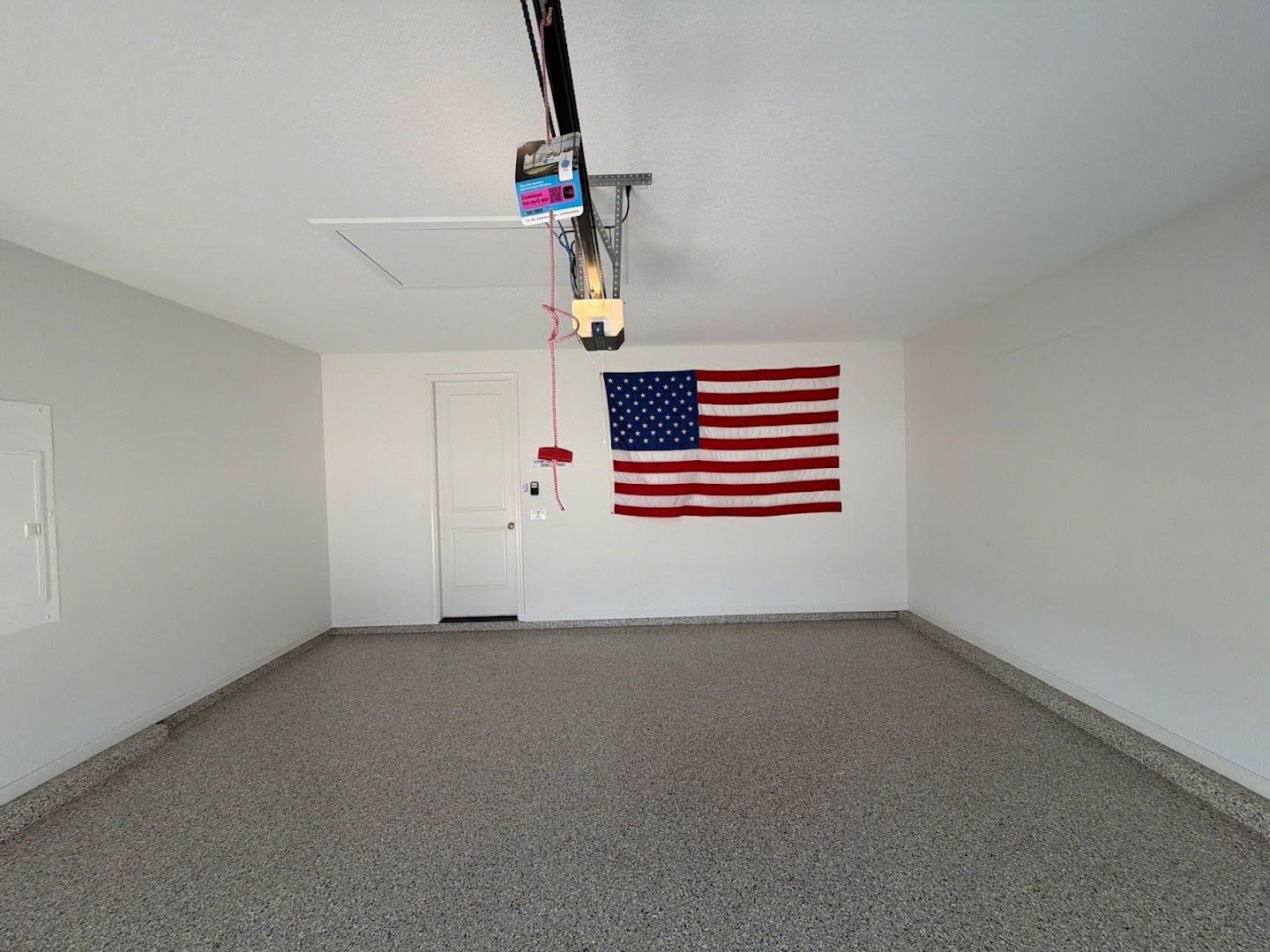 Deluxe Garages installation photo