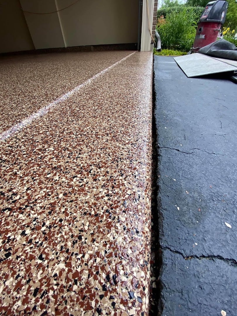 Deluxe Garages installation photo