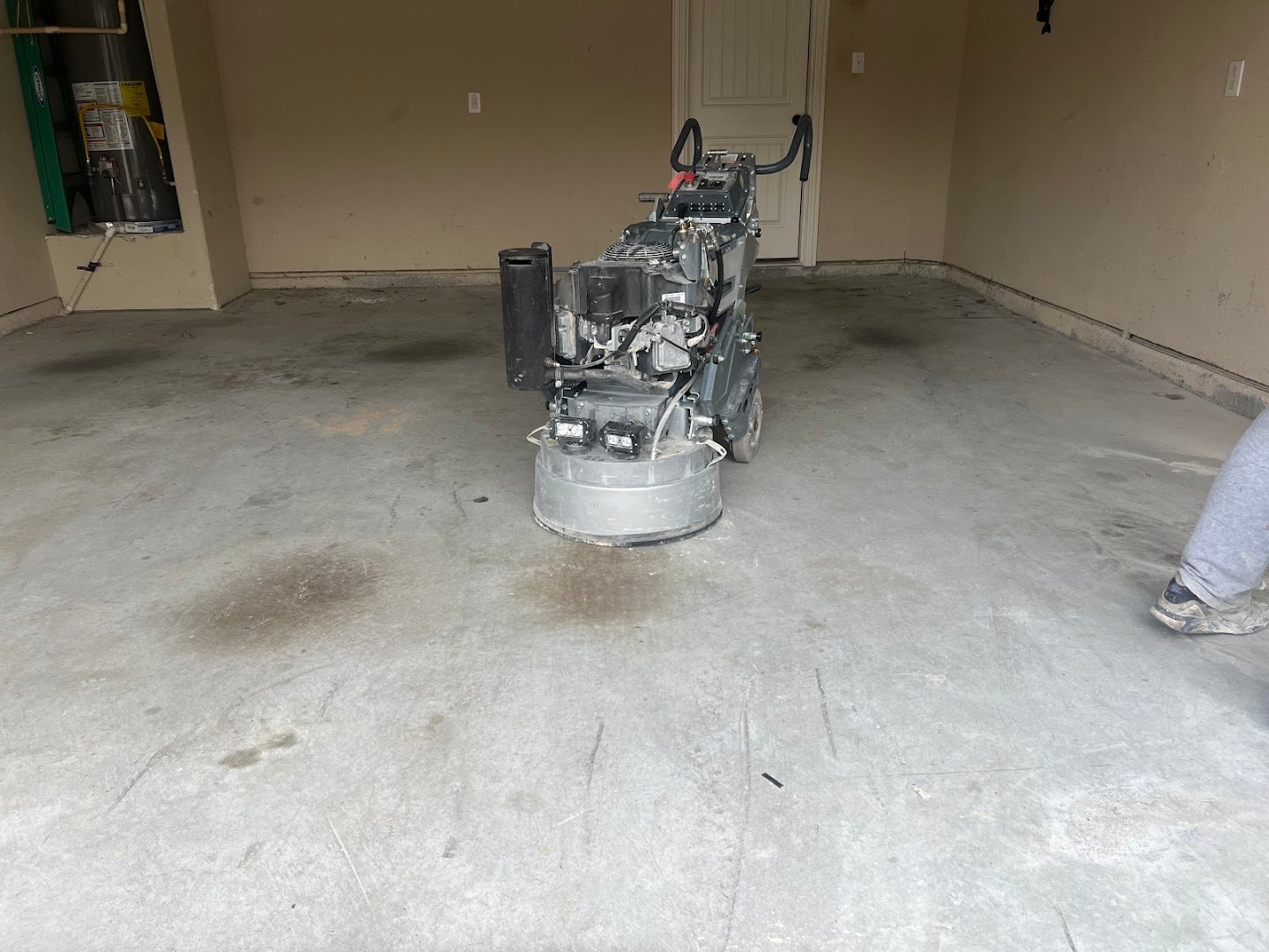 Deluxe Garages installation photo