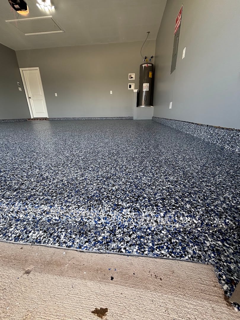 Deluxe Garages installation photo