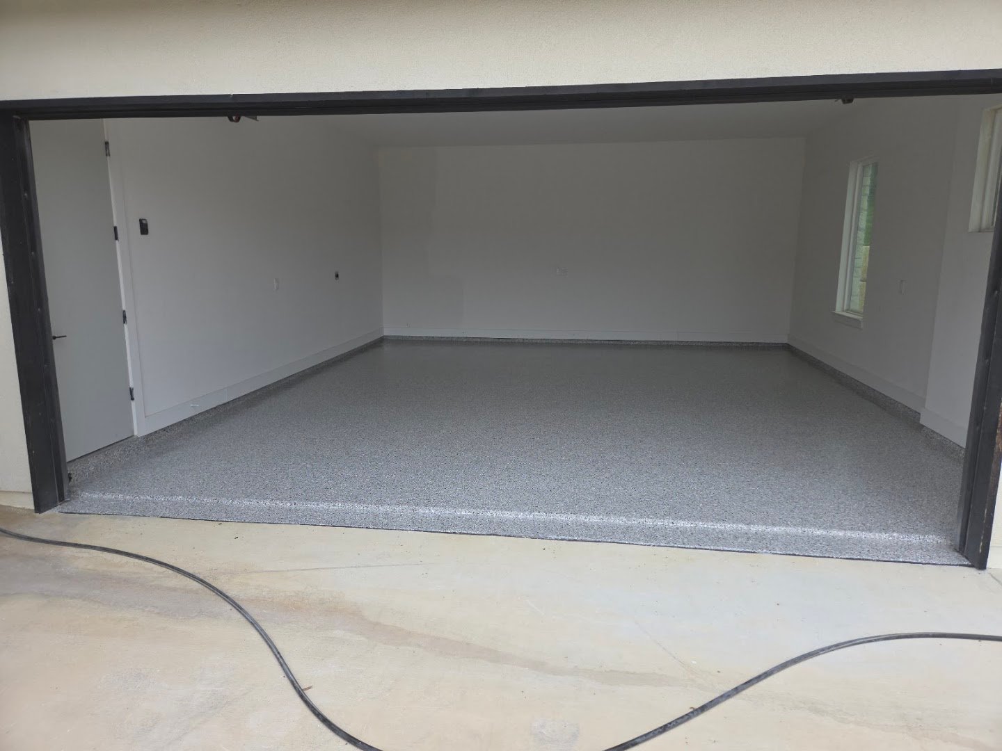 Deluxe Garages installation photo