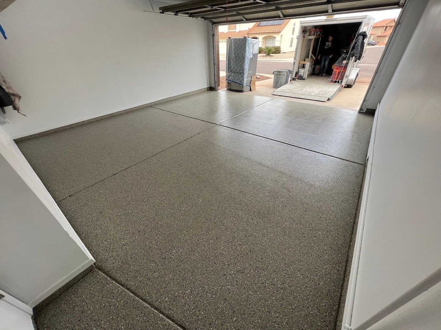 Deluxe Garages installation photo