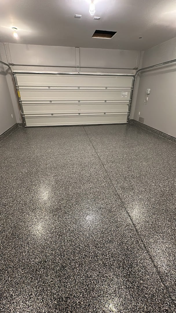 Deluxe Garages installation photo