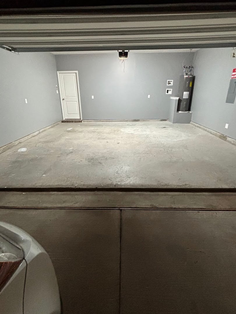 Deluxe Garages installation photo