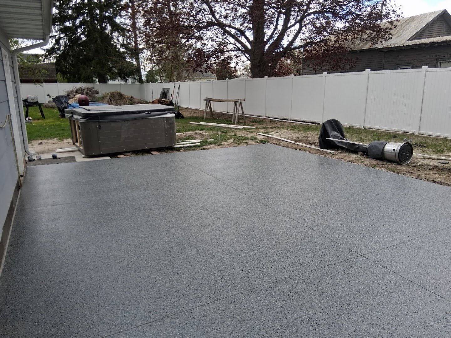 Deluxe Garages installation photo