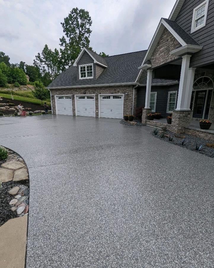 Deluxe Garages installation photo