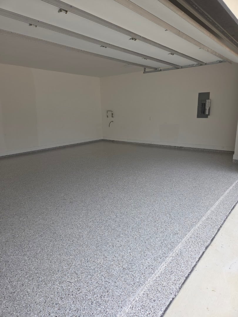 Deluxe Garages installation photo