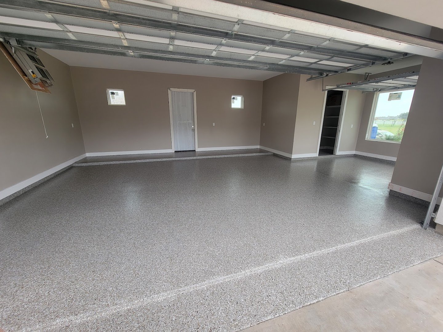 Deluxe Garages installation photo