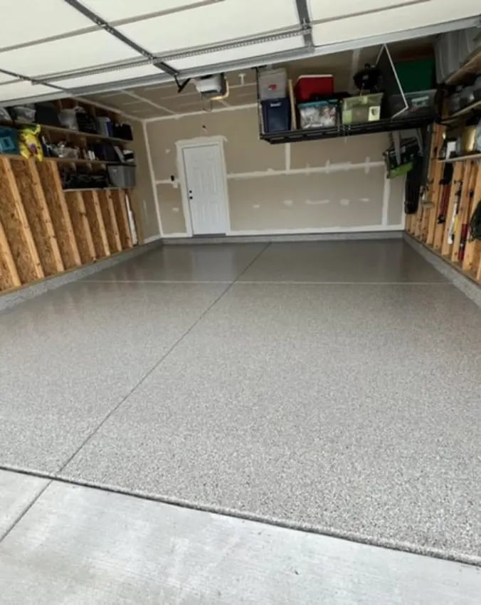 Basements coating by Deluxe Garages