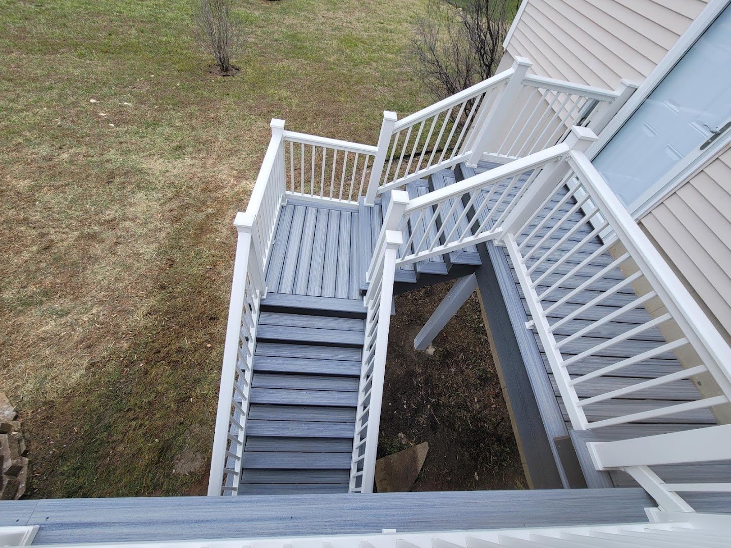Columbia fencing & decking