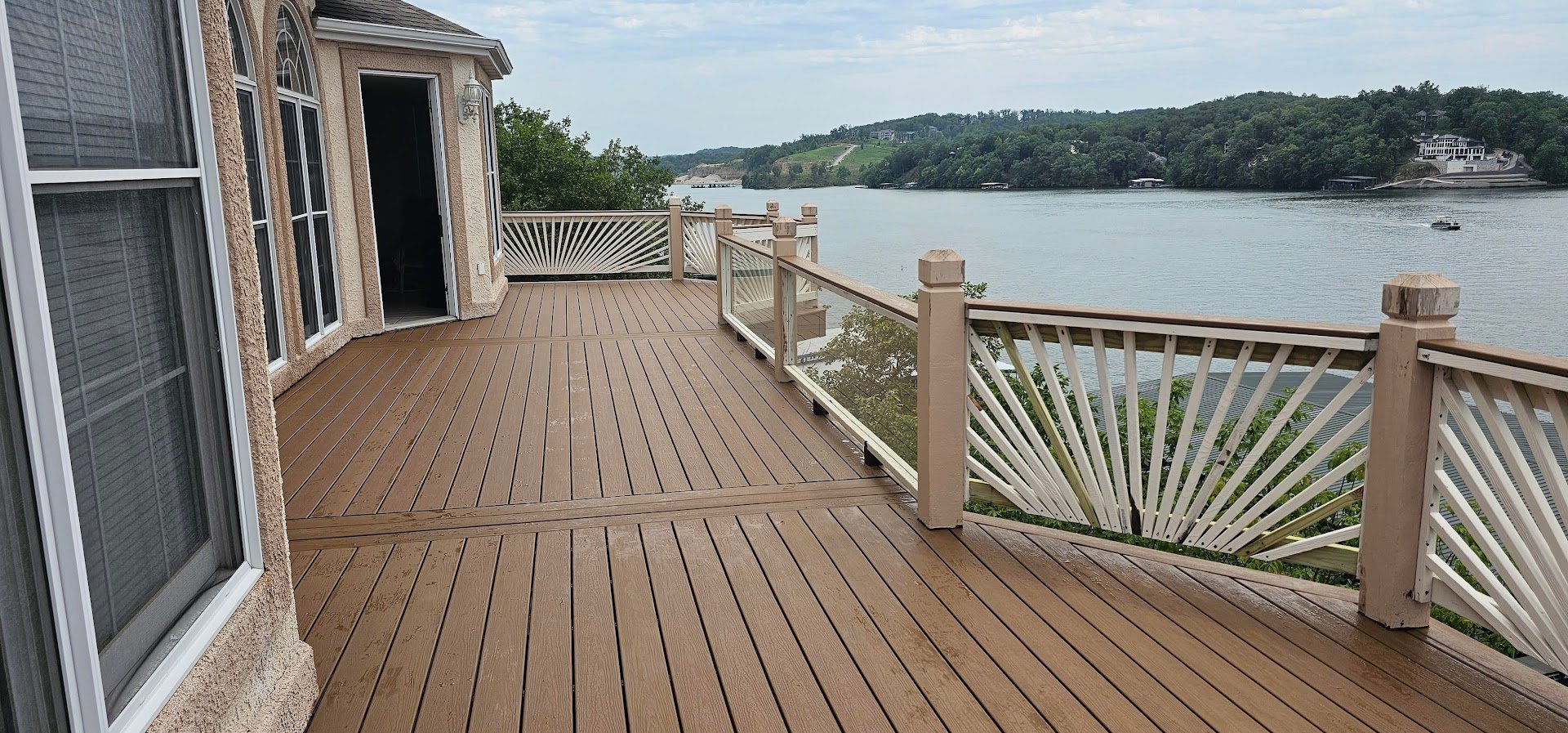 Wathena fencing & decking