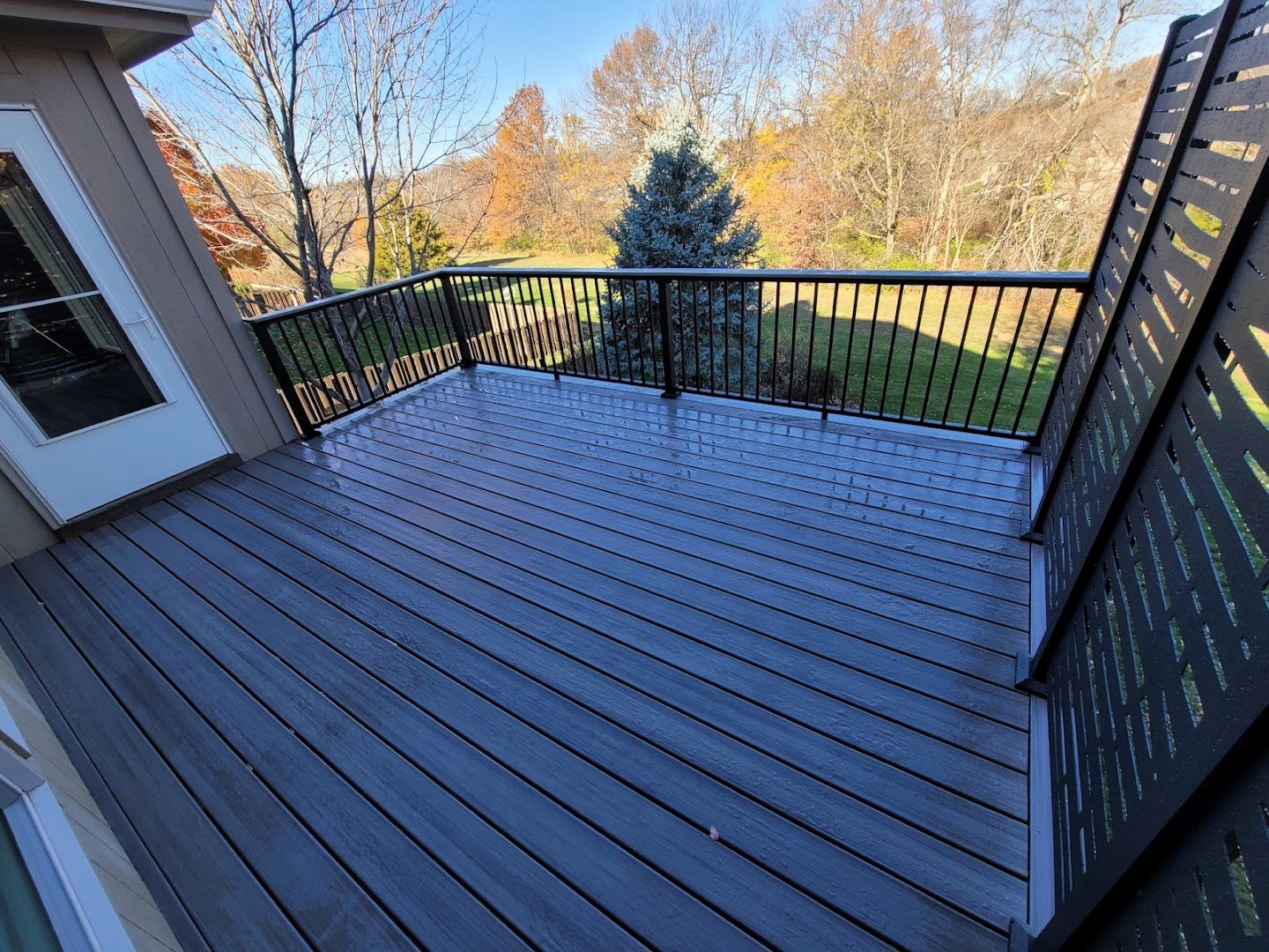 East Saint Louis fencing & decking