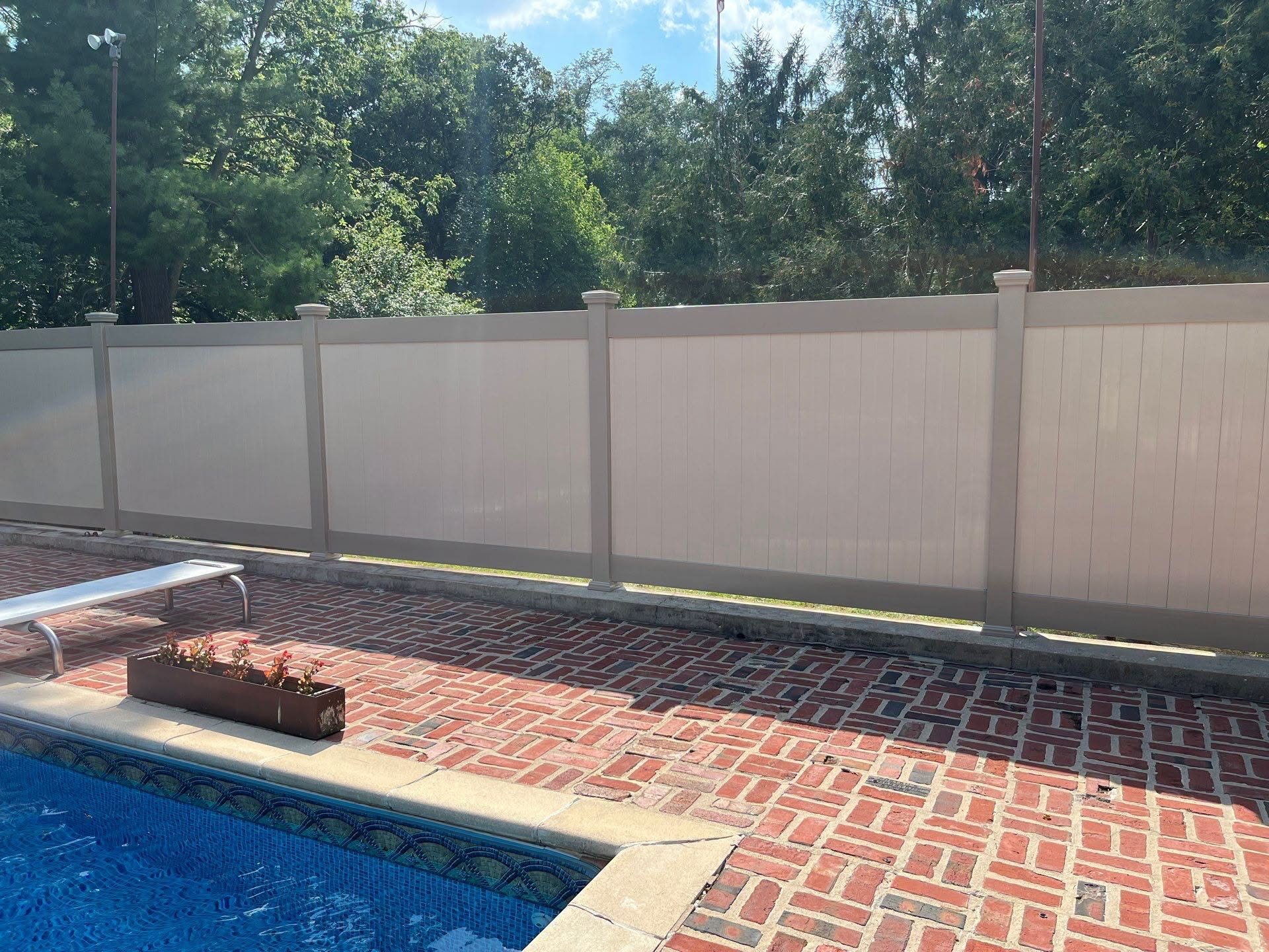 Mesh vs. Vinyl vs. Metal Pool Fences: Which One Wins?