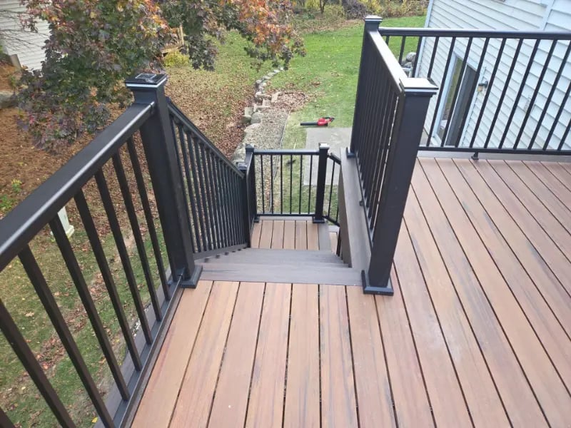 Graber Outdoors — Composite Deck