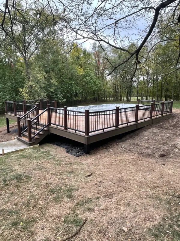 Graber Outdoors — Pool Deck