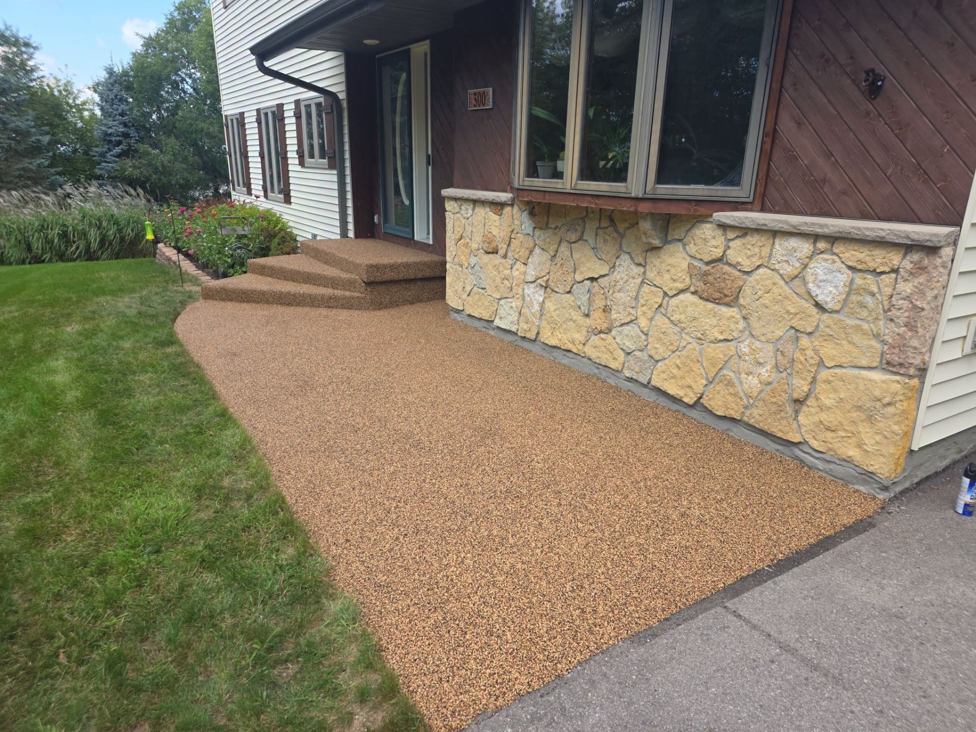 Slip-Resistant Patio Coatings: Safer Outdoor Fun for Families