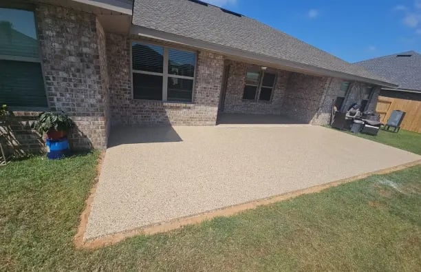 Patios concrete coating — installation 1