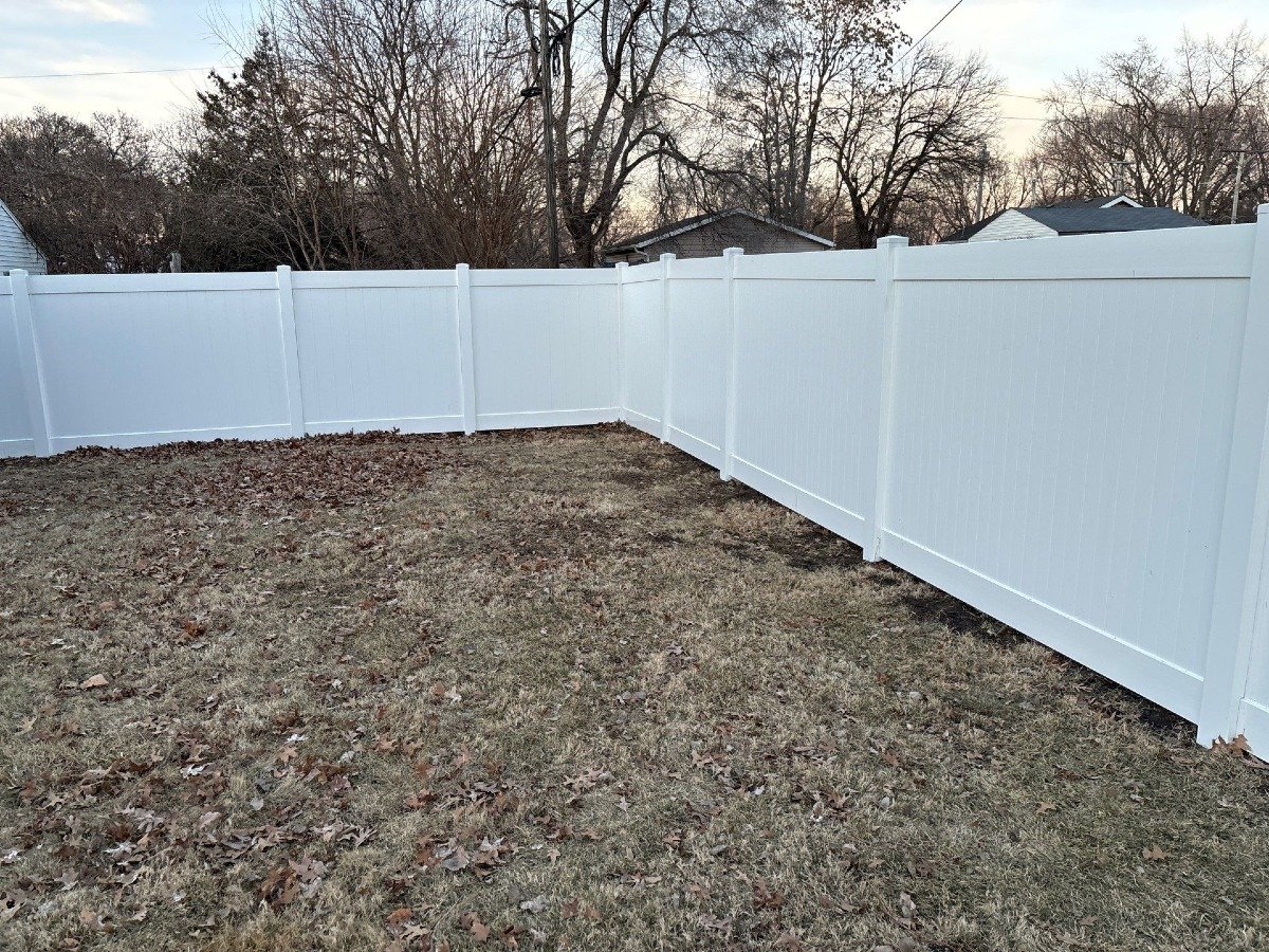 5 Reasons Vinyl Fencing Is the Perfect Choice for Your Home