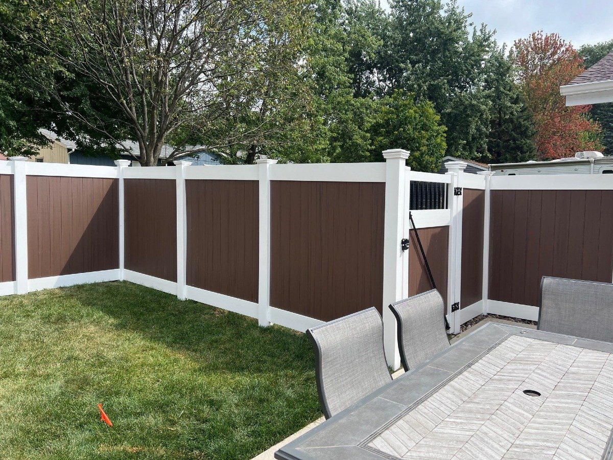 How Durable Is a Vinyl Fence? Weather Resistance Explained