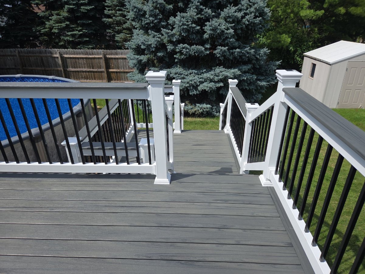 Vinyl Deck Installation: What to Expect During the Process