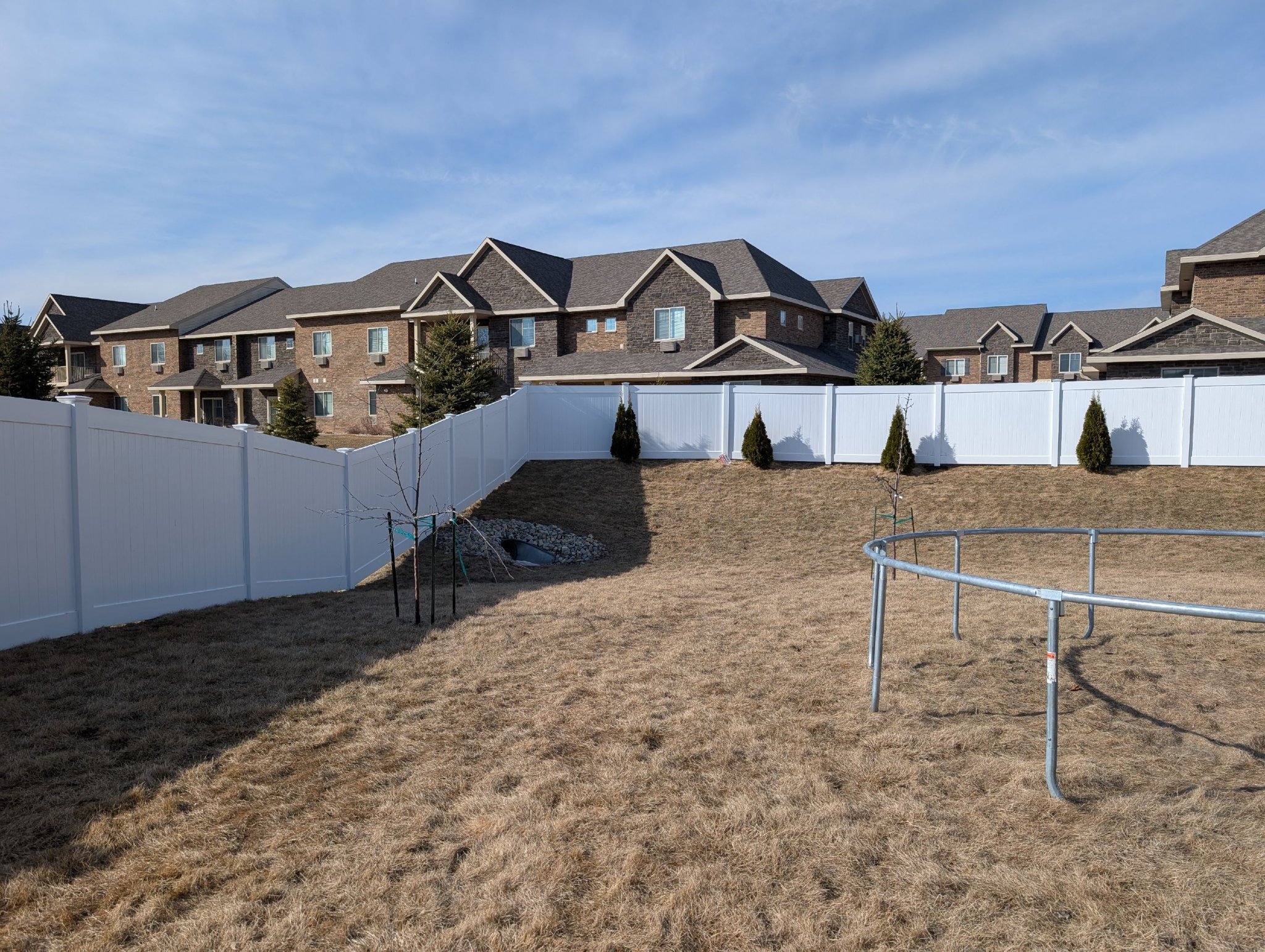 Winter Fence Installation: Is It a Good Idea? (Pros & Cons)