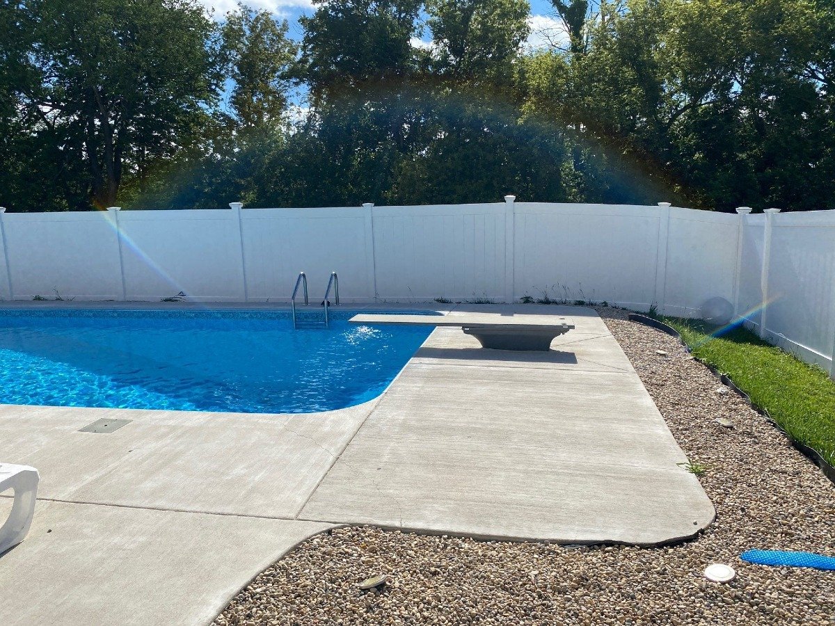 Evansville, IN — Brown Vinyl Privacy Fence & Shed Ramp