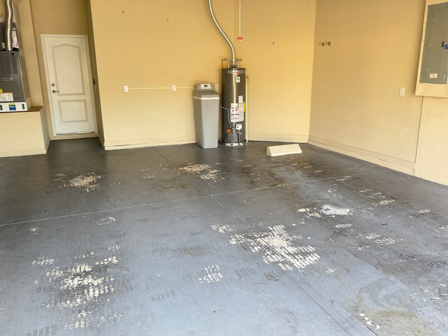 Floor coating installation by Trademark Garage Floors in New Port Richey, FL