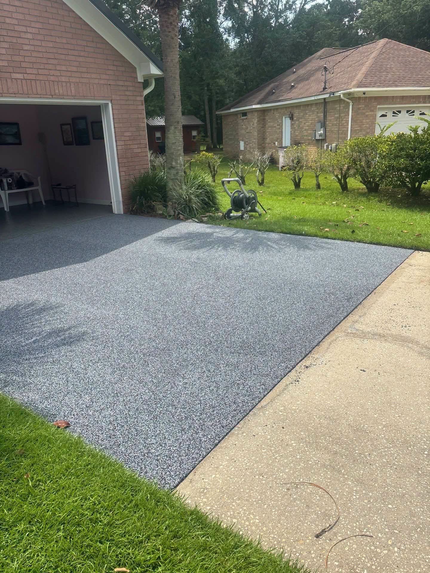 How UV-Resistant Concrete Coatings Keep Driveways Looking New