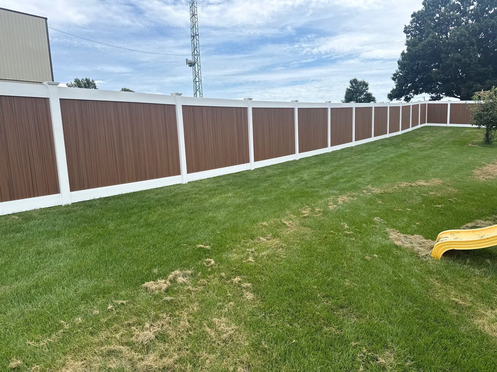Why Vinyl Fencing Is the Best Choice for Pet Owners