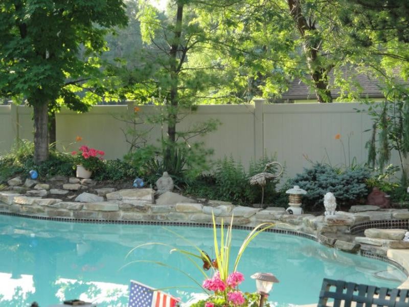 Pool Fences photo 2 — The Vinyl Outlet