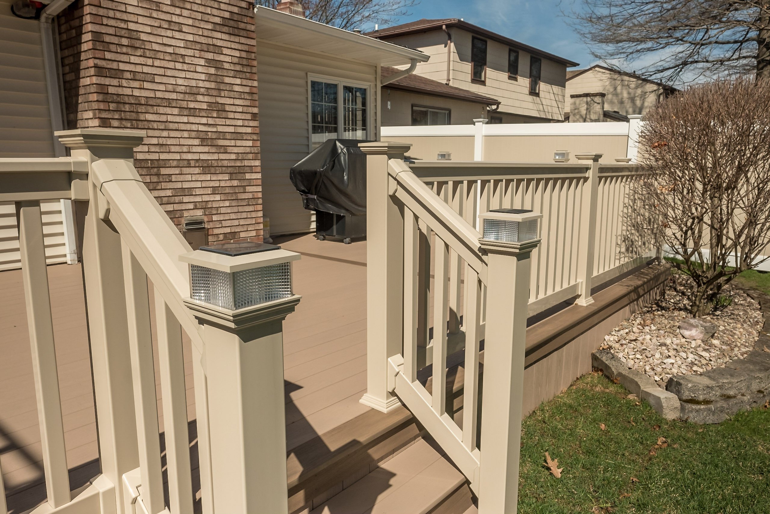 Deck Railings photo 4 — The Vinyl Outlet